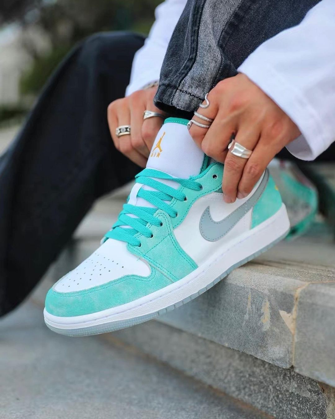 Nike Air Jordan 1 Low Emerald Boosted Kicks