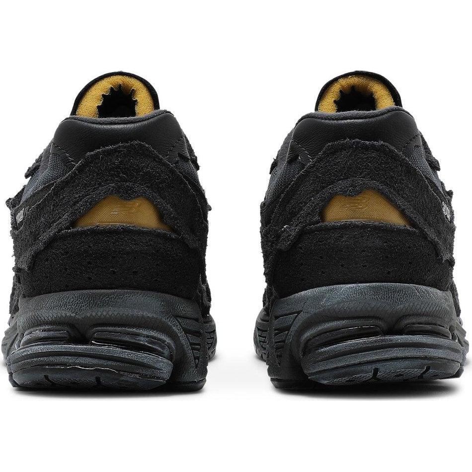 New Balance 2002r Protection Pack Black