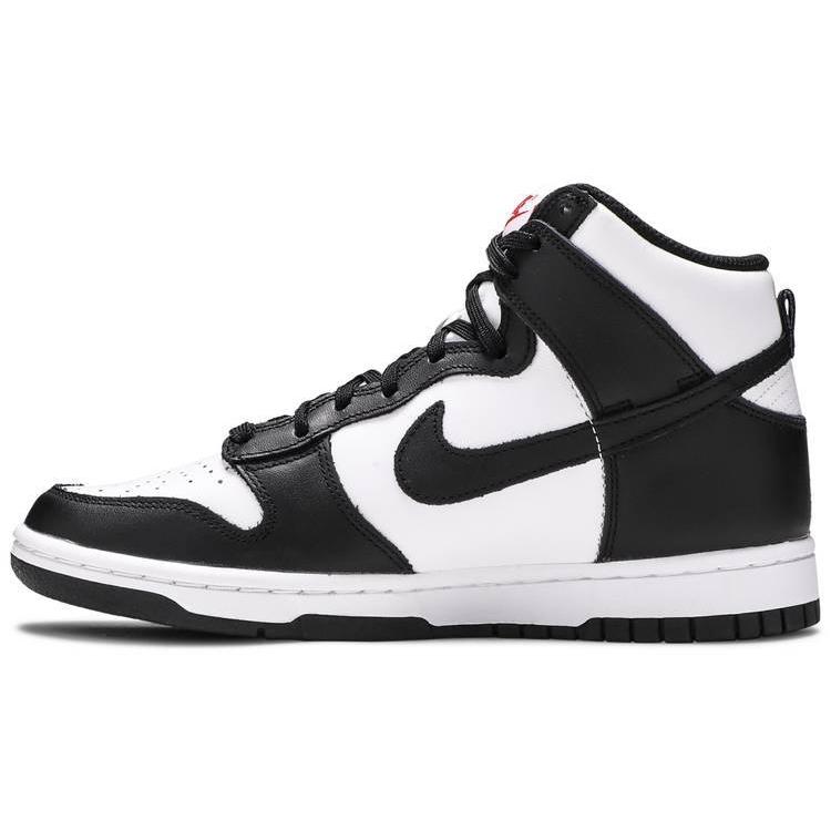 Nike Dunk High ‘Panda’ (W)